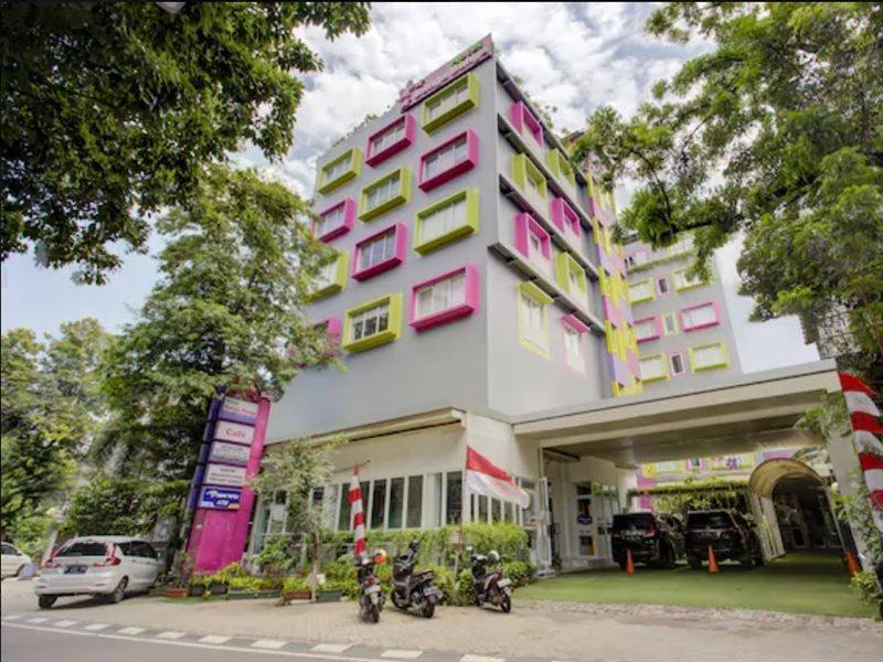 Hotel O Gambir Near Juanda Station Formerly Bunga Dahlia Jakarta Exterior photo